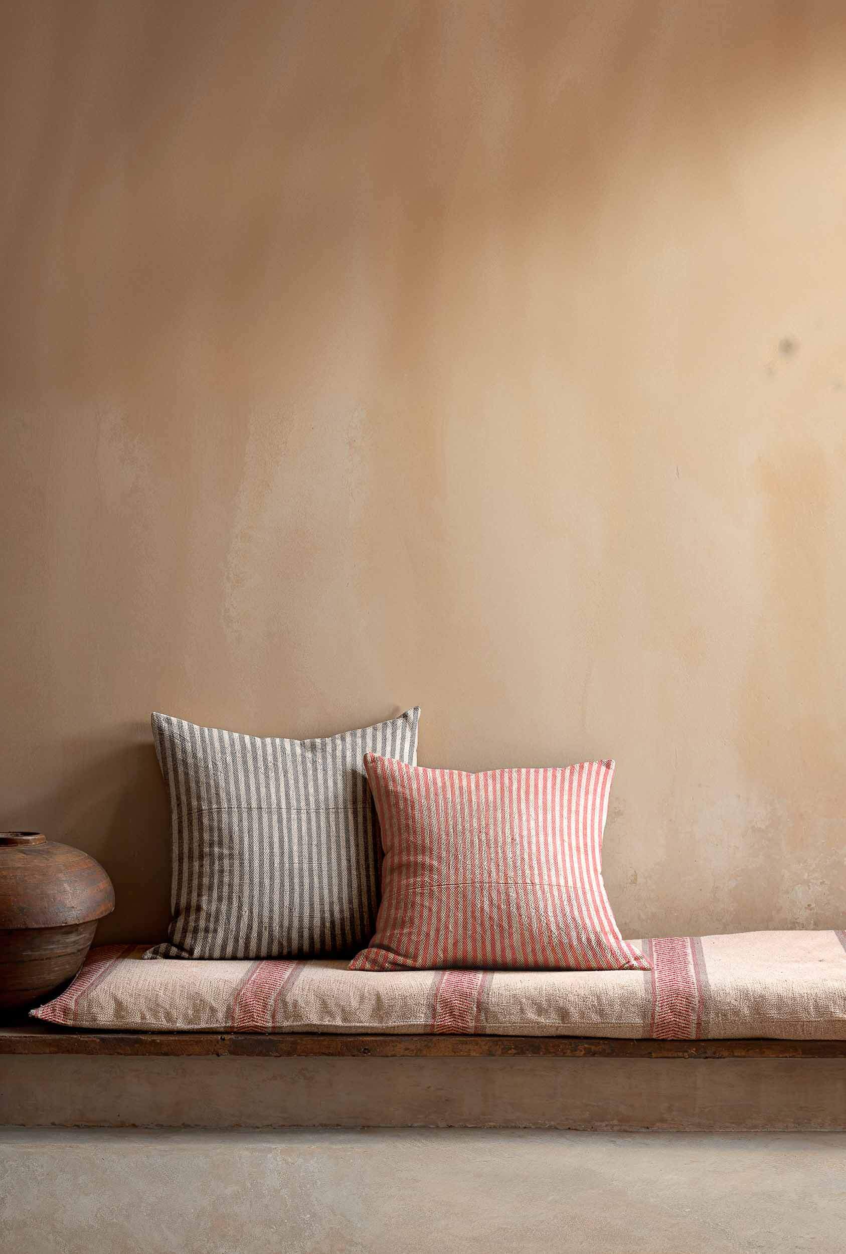 Ref. TANICLAAnimal Stripe ClaySee this on my wall – TANICLA 2